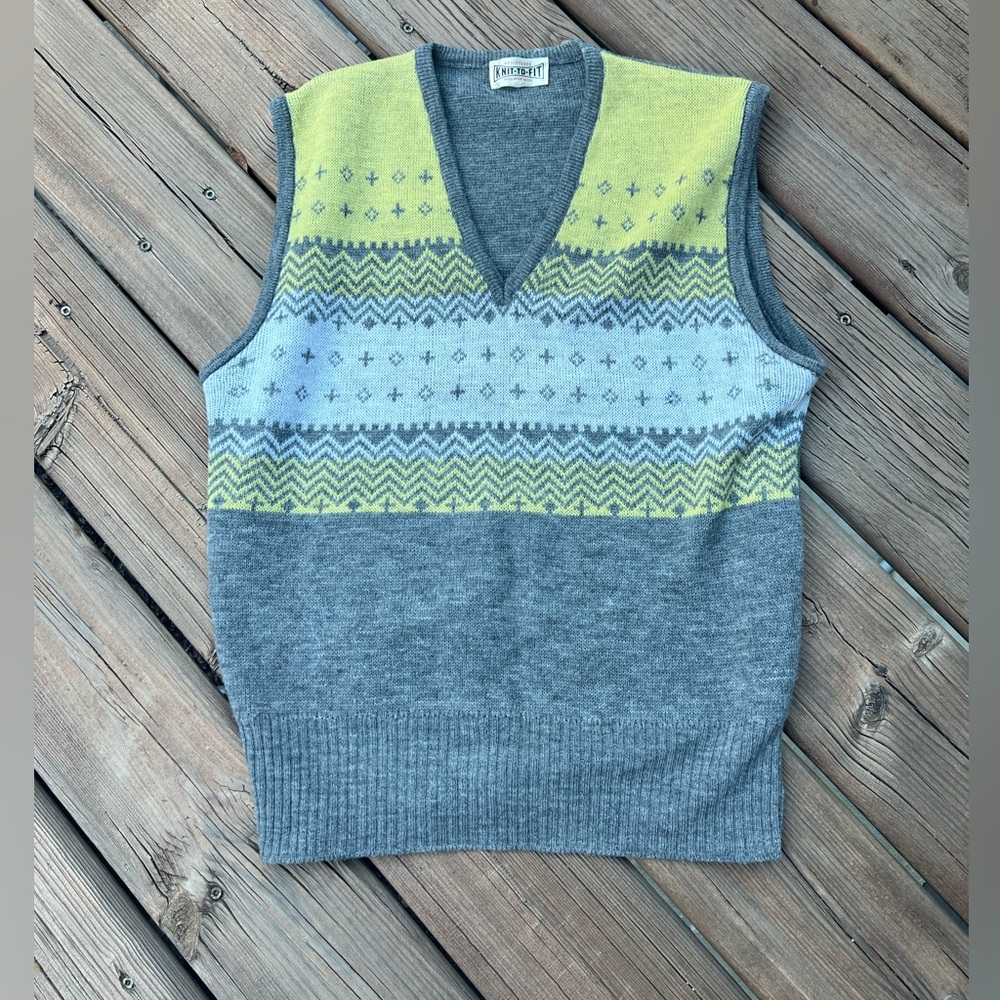 Knit-to-Fit sweater vest